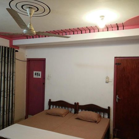 Hostel 107 كاندي المظهر الخارجي الصورة