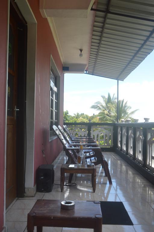 Hostel 107 كاندي المظهر الخارجي الصورة